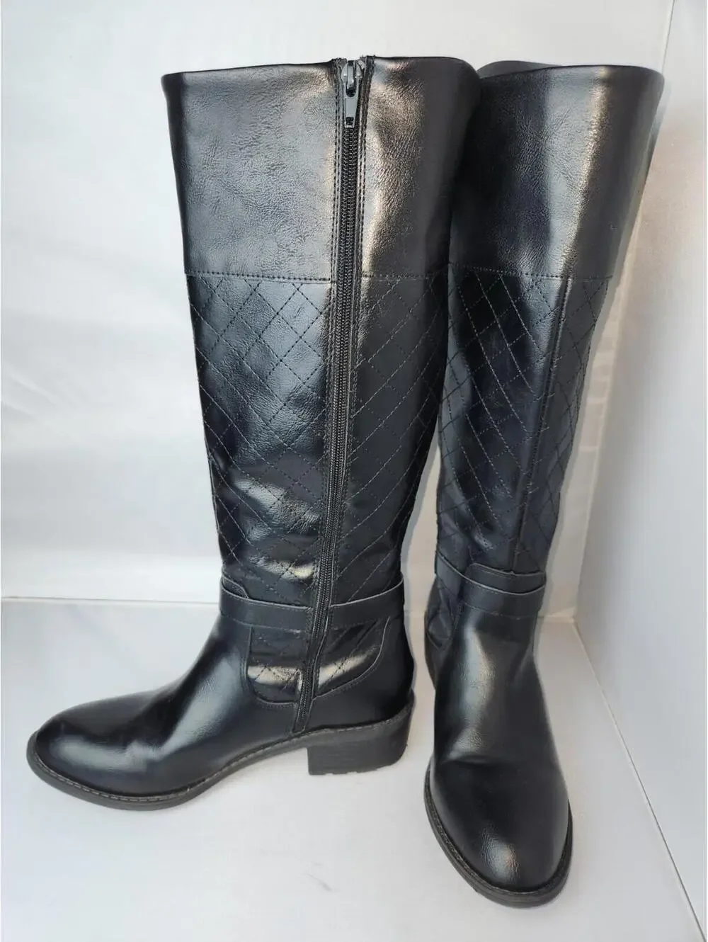 St. Johns Bay these stylish